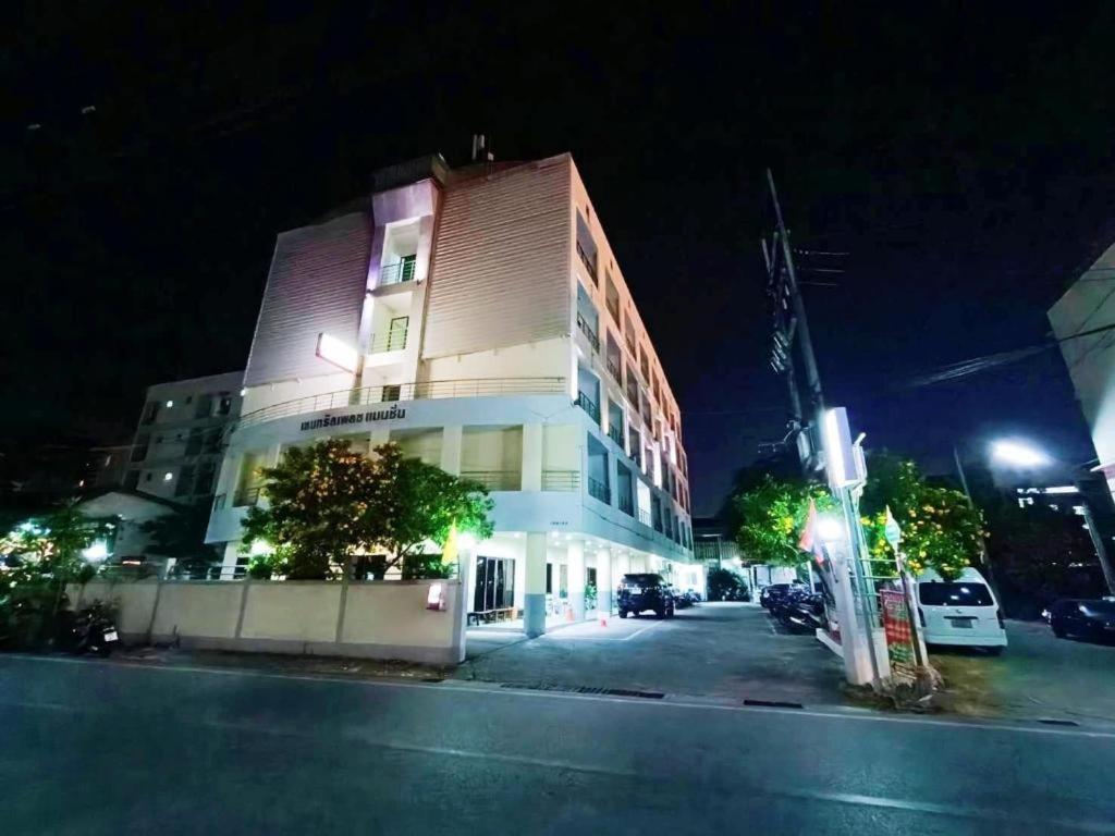 Central Place Hotel Rayong Dış mekan fotoğraf