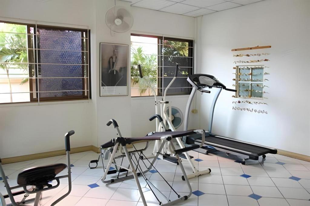 Central Place Hotel Rayong Dış mekan fotoğraf