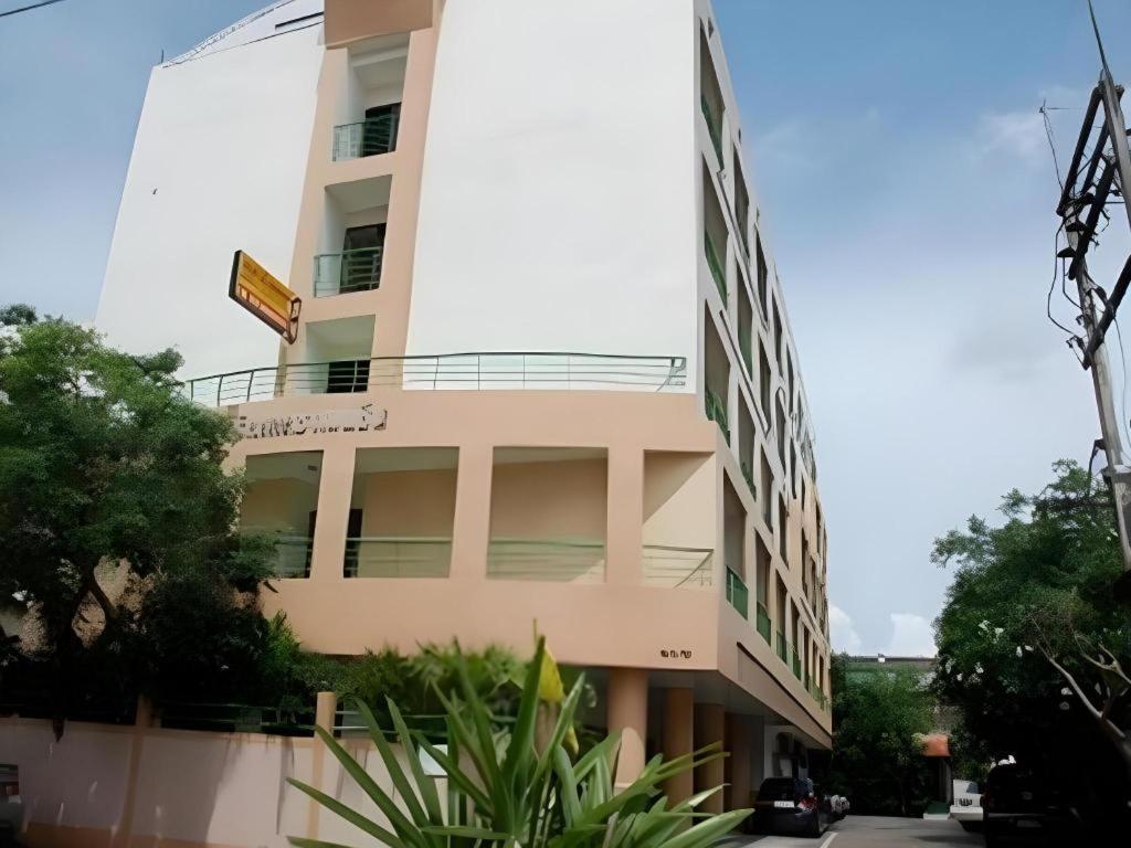 Central Place Hotel Rayong Dış mekan fotoğraf