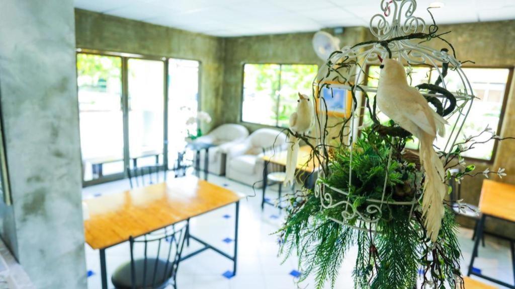 Central Place Hotel Rayong Dış mekan fotoğraf