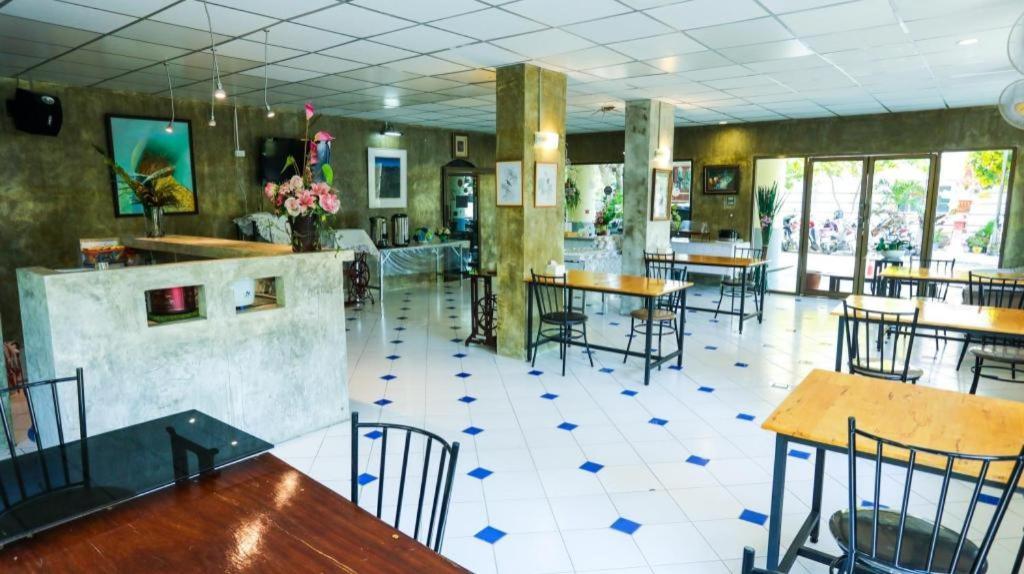 Central Place Hotel Rayong Dış mekan fotoğraf