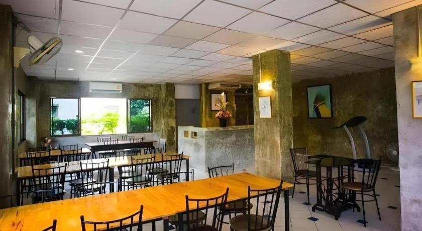 Central Place Hotel Rayong Dış mekan fotoğraf