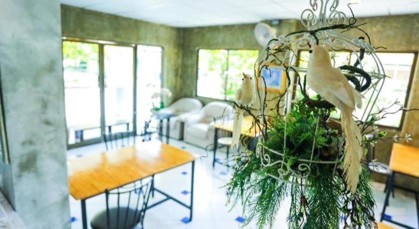Central Place Hotel Rayong Dış mekan fotoğraf