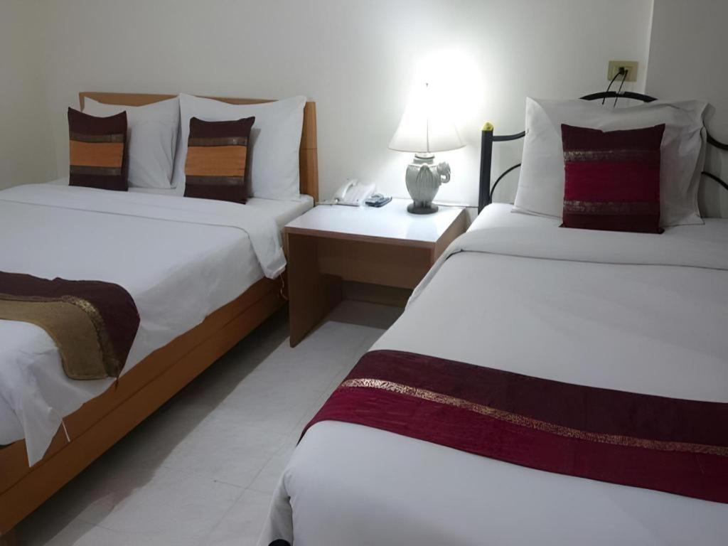 Central Place Hotel Rayong Dış mekan fotoğraf