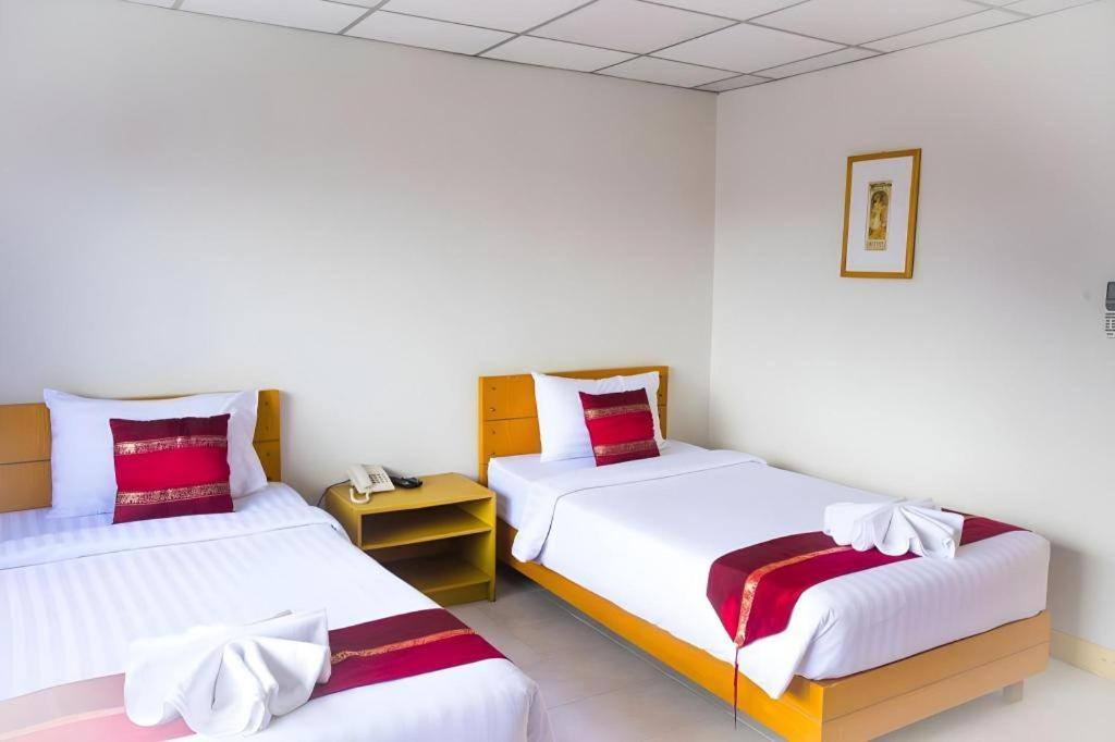 Central Place Hotel Rayong Dış mekan fotoğraf